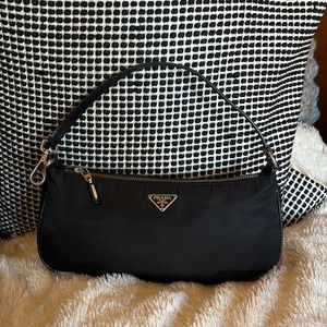🖤Authentic Prada Black Tessuto Nylon bag / purse 🖤